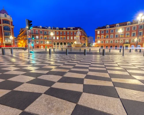 hotel-vendome-nice-carnaval-de-france-place-massena