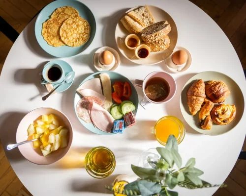 petit-dejeuner-hotel-vendome-5.webp
